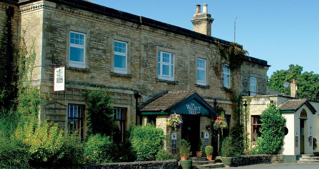 The Walnut Tree Inn Blisworth Esterno foto