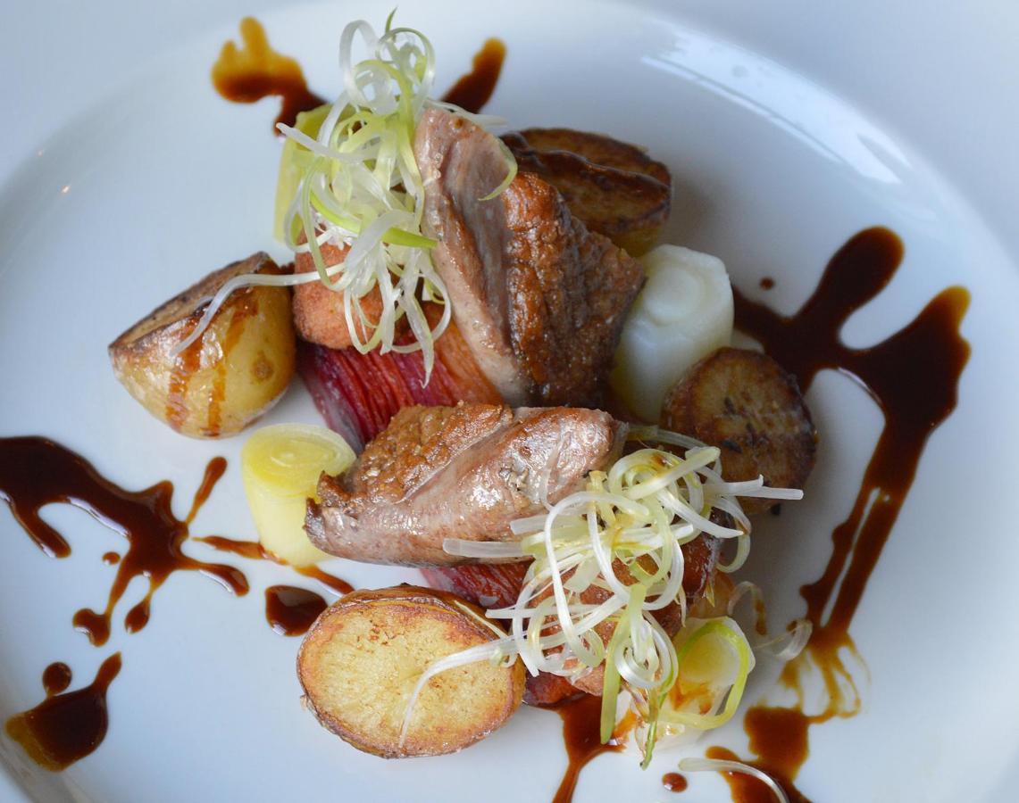 The Walnut Tree Inn Blisworth Esterno foto